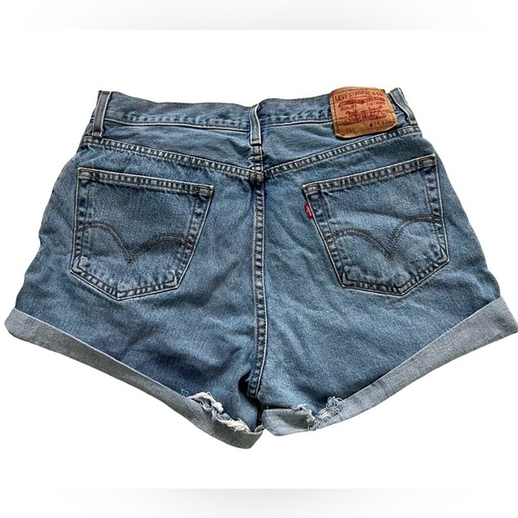 Levi's Pants - Vintage Levi’s Comfort Fit 560 Denim Short Size 34